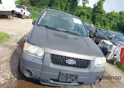 2006 Ford Escape Xlt/Xlt Sport from USA, damaged, VIN 1FMCU93106KA37648